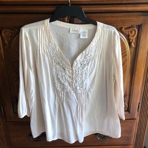 Ladies blouse GUC. Very light weight